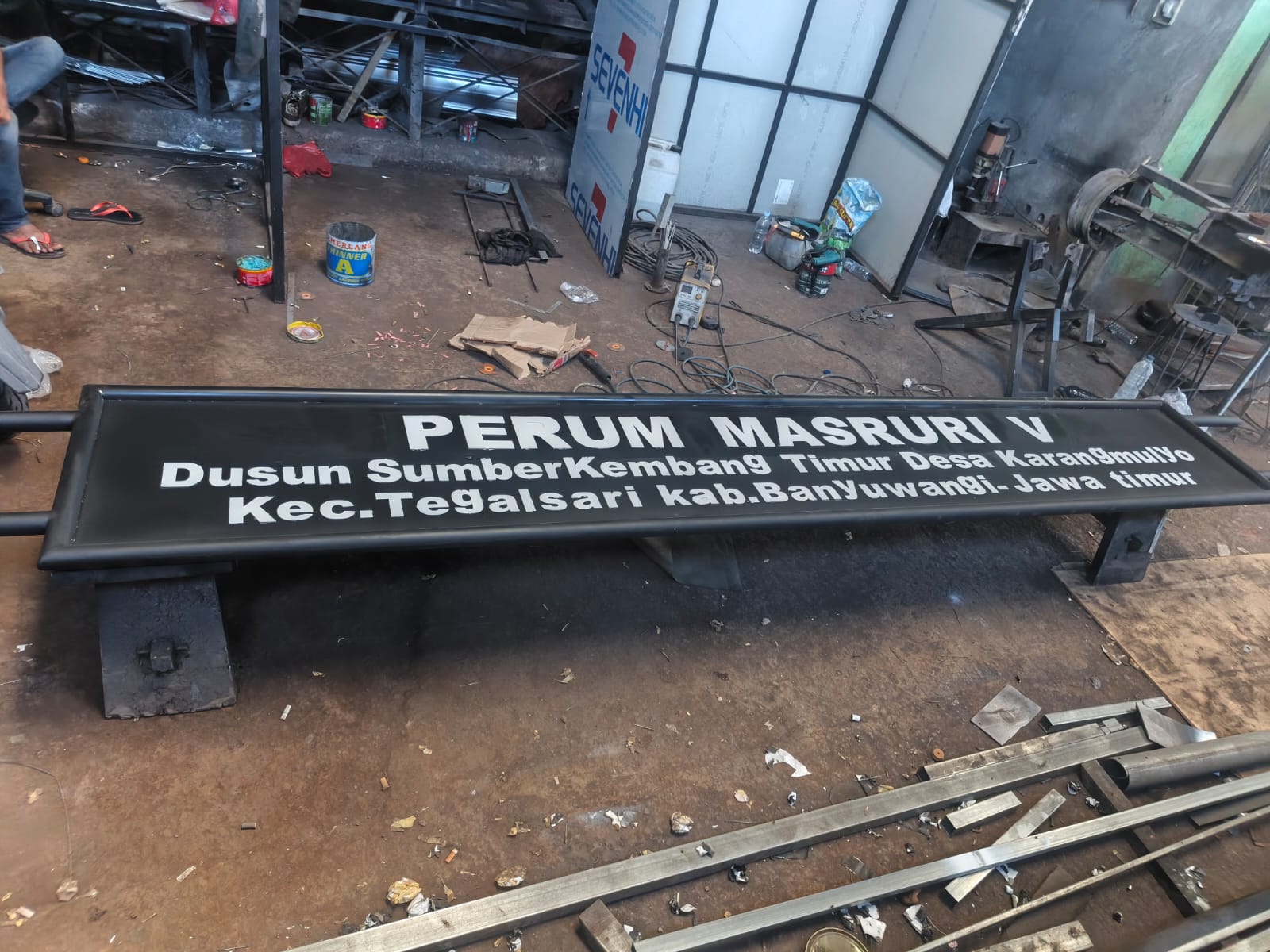 Papan nama gang
