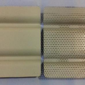 Rolling door one sheet manual ada 3 model yaitu : One sheet full perforated Rp 1.500.000One sheet solid Rp 1.300.000One sheet semi perforated Rp 1.400.000 Harga per meter persegi Minimal order per plong/lubang 6 meter persegi Harga sudah Include Jasa tukang dan Finishing Telepon / Wa 0811 3999 945 Workshop Bengkel Las Bali Jln. Cempaka 1 No 7AB Dalung Kuta Utara - Bali